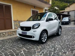 Bianco Usata 2017 Smart ForTwo Coupé Due volumi | 10.700 € (Buon prezzo)