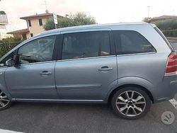 Usata 2008 Opel Zafira Monovolume | 1500 € (Cara)