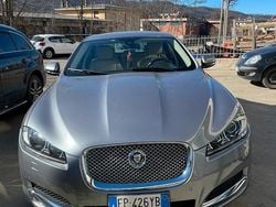 Grigio Usata 2013 Jaguar XF Tre volumi | 9900 € (Buon prezzo)