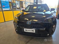 Nero Usata 2024 Toyota Yaris Hybrid Business Edition Station wagon | 22.900 € (Buon prezzo)