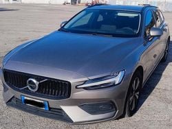 Usata 2020 Volvo V60 Station wagon | 15.500 € (Super prezzo)