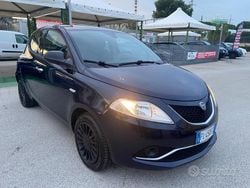 Blu Usata 2017 Lancia Ypsilon Due volumi | 8700 € (Buon prezzo)