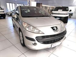 Argento Usata 2006 Peugeot 207 Tre volumi | 3400 € (Buon prezzo)