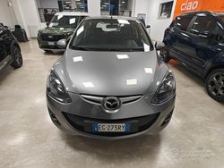 Grigio Usata 2011 Mazda 2 Inclusive Tre volumi | 4900 € (Cara)