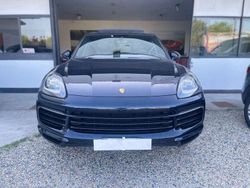 Nero Usata 2018 Porsche Cayenne Turbo SUV | 37.900 € (Super prezzo)