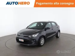 Grigio Usata 2017 Kia Rio Active Tre volumi | 10.099 € (Buon prezzo)