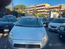 Grigio Usata 2009 Fiat Punto Active Tre volumi | 2500 € (Ottimo prezzo)
