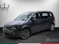 Grigio Usata 2010 VW Touran Highline Monovolume | 7900 € (Buon prezzo)