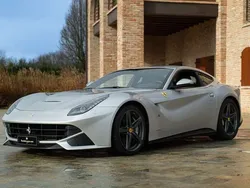 Argento Usata 2013 Ferrari F12 Coupé | 229.000 €