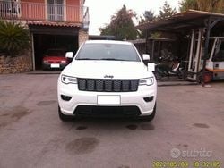 Bianco Usata 2017 Jeep Grand Cherokee Night Eagle SUV | 14.999 € (Buon prezzo)