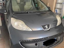 Nero Usata 2007 Peugeot 107 Due volumi | 2000 € (Ottimo prezzo)