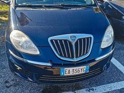 Nero Usata 2010 Lancia Musa Monovolume | 2800 € (Buon prezzo)
