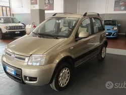 Marrone Usata 2010 Fiat Panda 4x4 Climbing Due volumi | 4199 € (Buon prezzo)