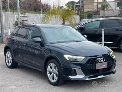 Blu Usata 2020 Audi A1 Admired Due volumi | 21.499 € (Buon prezzo)