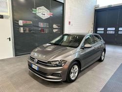 Grigio Usata 2018 VW Polo Comfortline Tre volumi | 11.000 € (Ottimo prezzo)