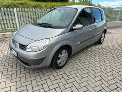 Grigio Usata 2005 Renault Scénic II Dynamique Monovolume | 3400 € (Molto cara)