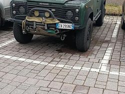 Verde Usata 2002 Land Rover Defender SUV | 25.000 € (Molto cara)