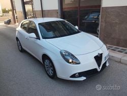Bianco Usata 2016 Alfa Romeo Giulietta Progression Due volumi | 10.700 € (Cara)