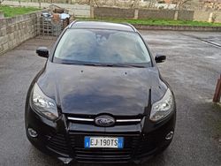 Nero Usata 2011 Ford Focus Titanium Station wagon | 3999 € (Buon prezzo)