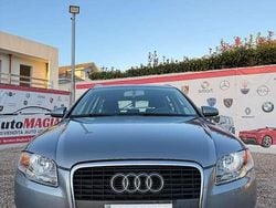 Grigio Usata 2005 Audi A4 Tre volumi | 2900 € (Buon prezzo)