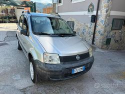Grigio Usata 2005 Fiat Panda 4x4 Due volumi | 4500 € (Buon prezzo)