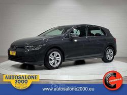 Grigio Usata 2021 VW Golf Life Tre volumi | 16.900 € (Buon prezzo)