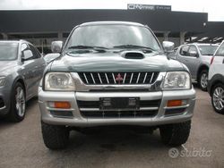 Verde Usata 2001 Mitsubishi L200 Pick-up | 8500 € (Ottimo prezzo)