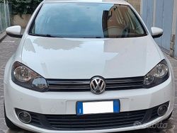 Usata 2011 VW Golf VI Comfortline Tre volumi | 8700 € (Molto cara)