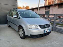 Usata 2003 VW Touran Monovolume | 3500 € (Buon prezzo)