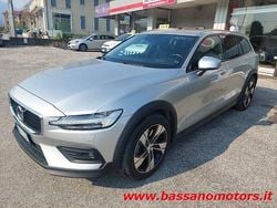 Grigio Usata 2019 Volvo V60 CC Business Edition Station wagon | 23.000 € (Cara)