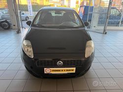 Nero Usata 2006 Fiat Punto Dynamic Tre volumi | 2500 € (Cara)