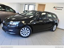 Nero Usata 2015 Opel Astra Station wagon | 7800 € (Buon prezzo)