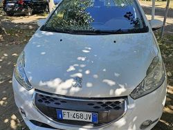 Usata 2013 Peugeot 208 Active Due volumi | 6000 € (Buon prezzo)