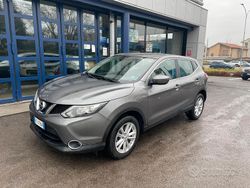 Grigio Usata 2016 Nissan Qashqai Acenta SUV | 11.990 € (Buon prezzo)