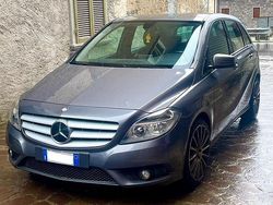 Grigio Usata 2013 Mercedes 200 Executive Due volumi | 9500 €