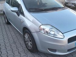 Grigio Usata 2008 Fiat Grande Punto Due volumi | 2400 € (Buon prezzo)