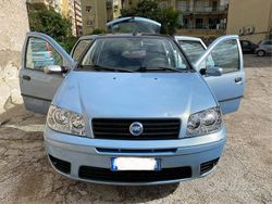 Usata 2003 Fiat Punto Tre volumi | 1100 €