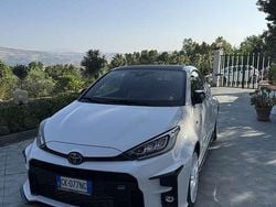 Usata 2022 Toyota Yaris Tre volumi | 37.000 € (Buon prezzo)