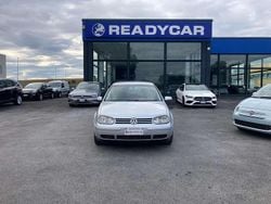 Argento Usata 2003 VW Golf IV Comfortline Tre volumi | 2900 € (Buon prezzo)