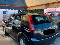 Nero Usata 2004 Ford Fiesta Tre volumi | 2799 € (Molto cara)