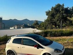 Bianco Usata 2012 Abarth Punto Evo Due volumi | 11.000 € (Buon prezzo)