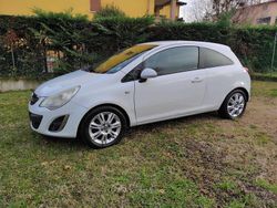 Bianco Usata 2012 Opel Corsa Tre volumi | 2900 € (Ottimo prezzo)
