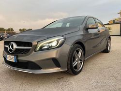 Grigio Usata 2018 Mercedes A180 Premium Tre volumi | 14.700 € (Ottimo prezzo)