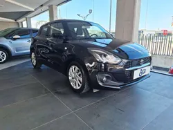 Nero Usata 2021 Suzuki Swift Tre volumi | 10.890 € (Super prezzo)