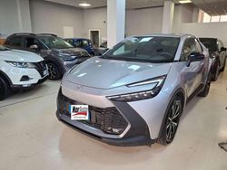 Argento Usata 2025 Toyota C-HR Lounge SUV | 29.500 € (Buon prezzo)