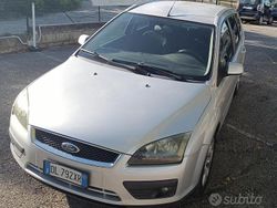 Grigio Usata 2007 Ford Focus Station wagon | 1500 € (Buon prezzo)