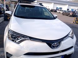 Bianco Usata 2016 Toyota RAV4 Hybrid Active SUV | 16.000 €