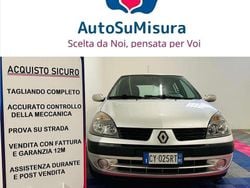 Grigio Usata 2005 Renault Clio II Authentique Tre volumi | 3900 € (Molto cara)