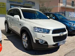 Bianco Usata 2013 Chevrolet Captiva SUV | 9700 € (Buon prezzo)