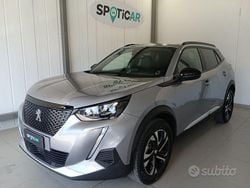 Grigio Usata 2023 Peugeot 2008 Allure SUV | 18.900 € (Buon prezzo)